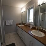 TRADITIONAL-SCARTH-ENSUITE